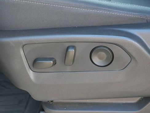 Used 2025 GMC Sierra 1500 Elevation w/ Preferred Package image 11