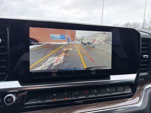 Used 2022 GMC Sierra 1500 Elevation image 11