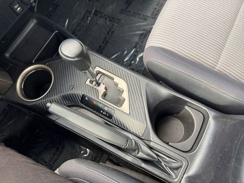 Used 2015 Toyota RAV4 XLE AWD/4WD image 21