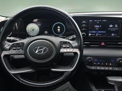 Used 2021 Hyundai Elantra SEL FWD image 15