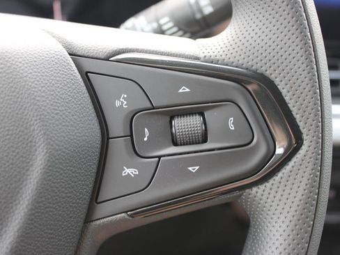New 2026 Chevrolet Trax LT FWD image 32