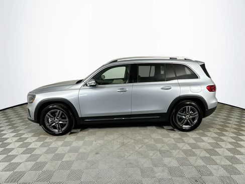 Used 2026 Mercedes-Benz GLB 250 4MATIC image 4