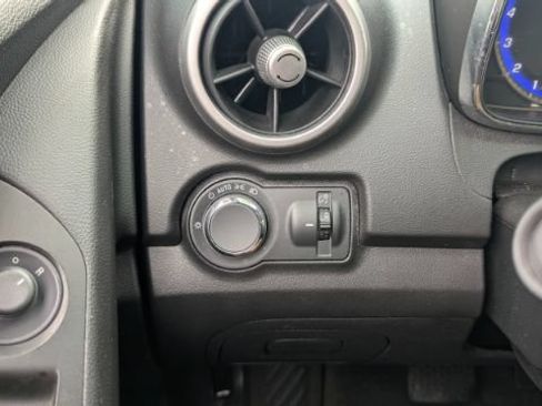Used 2015 Chevrolet Trax LS AWD/4WD image 28