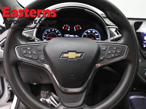 Used 2024 Chevrolet Malibu LT FWD image 10