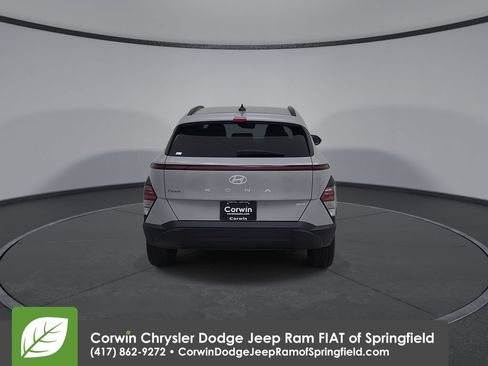 Used 2025 Hyundai Kona SEL AWD/4WD image 13