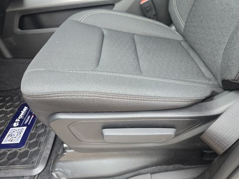 New 2026 RAM 1500 Express AWD/4WD image 14