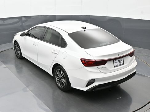 Used 2023 Kia Forte LXS w/ LXS Technology Package FWD image 29