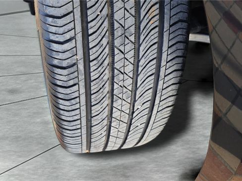 Used 2023 Buick Envision Avenir image 34