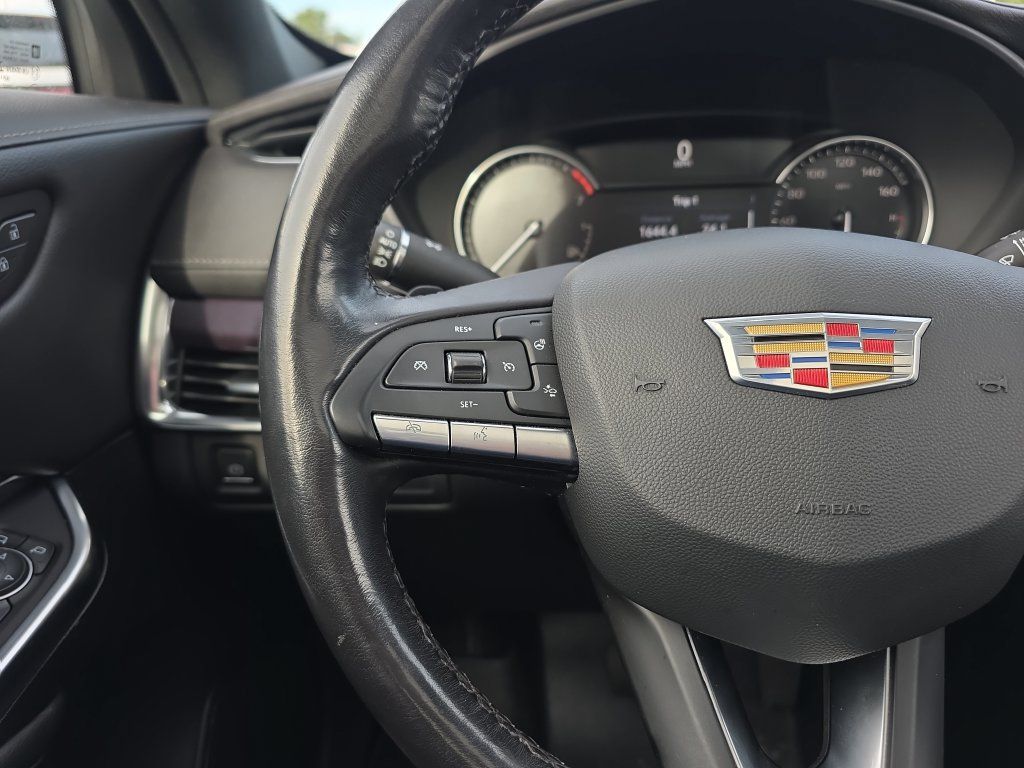 Used 2021 Cadillac XT4 Luxury w/ Cold Weather Package AWD/4WD image 27