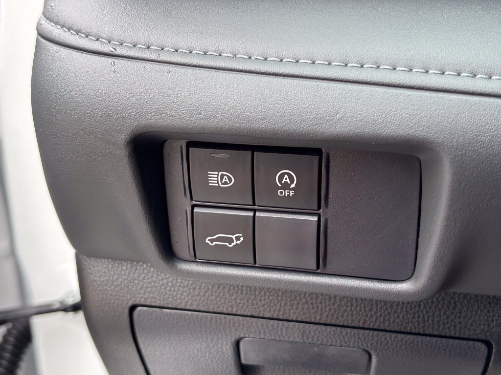 Used 2026 Toyota Highlander XLE AWD/4WD image 38