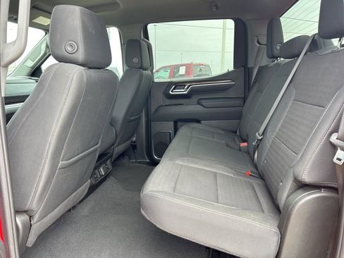 Used 2025 Chevrolet Silverado 1500 LT RWD image 9