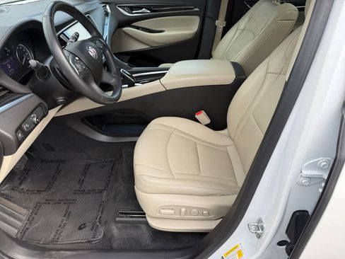 Used 2020 Buick Enclave Premium w/ Sun and Sites Package FWD image 10