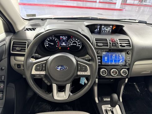 Used 2018 Subaru Forester 2.5i Premium image 16