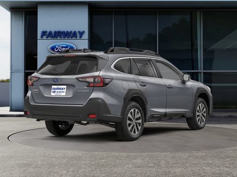 Used 2025 Subaru Outback Premium AWD/4WD image 2