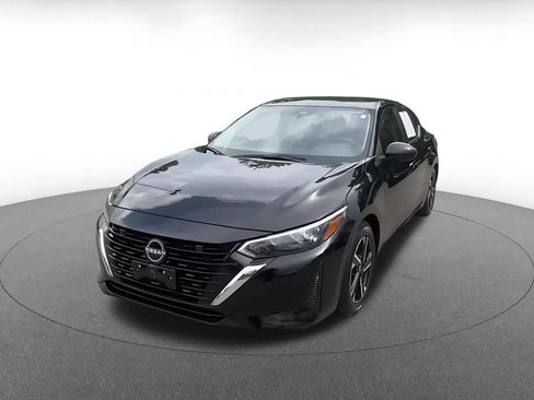 Used 2025 Nissan Sentra SV FWD image 6