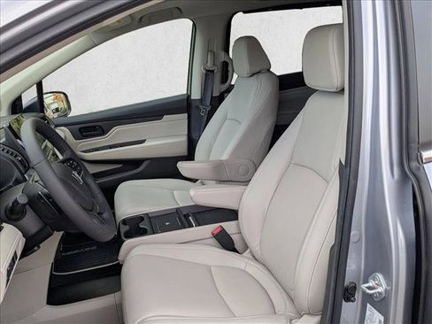 Used 2026 Honda Odyssey EX-L image 4