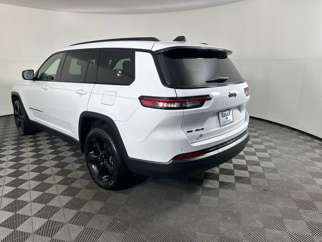 Used 2023 Jeep Grand Cherokee L Laredo AWD/4WD image 3