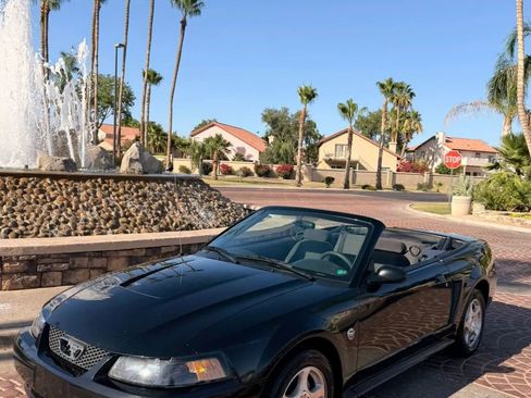 Used 2004 Ford Mustang Premium RWD image 21