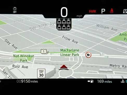 Used 2025 Land Rover Defender 130 S image 11