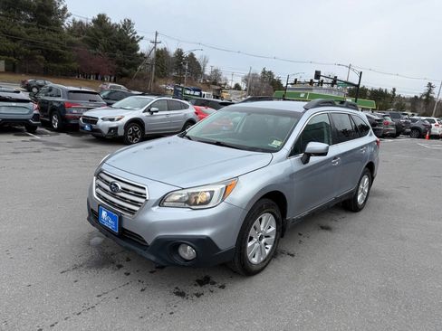Used 2015 Subaru Outback 2.5i Premium image 2