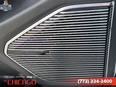 Used 2024 Jeep Grand Cherokee Overland w/ Luxury Tech Group IV AWD/4WD image 24