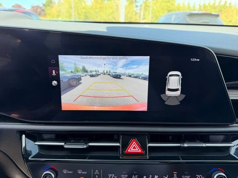 Used 2023 Kia Niro Wind w/ Wind Preserve Package FWD image 21