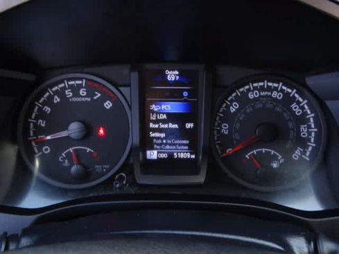 Used 2023 Toyota Tacoma SR AWD/4WD image 25