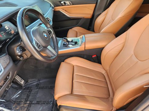 Used 2022 BMW X5 xDrive40i w/ M Sport Package AWD/4WD image 7