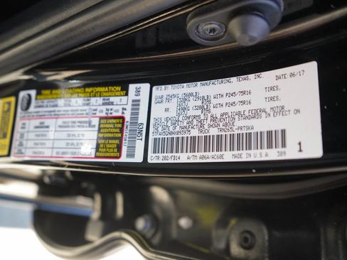 Used 2017 Toyota Tacoma SR image 35