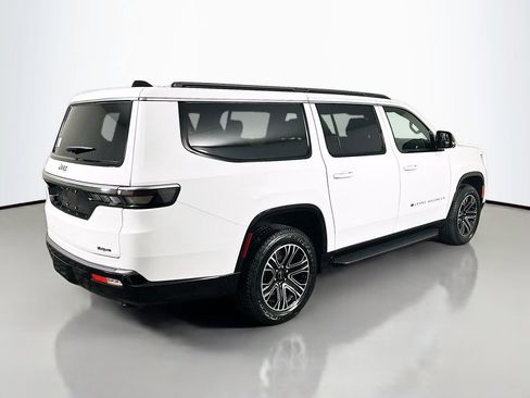 New 2026 Jeep Grand Wagoneer L 2WD image 7