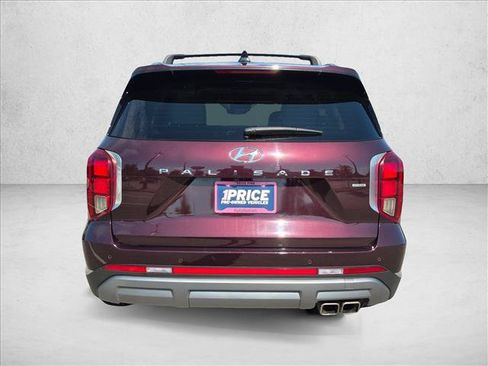 Used 2024 Hyundai Palisade Limited AWD/4WD image 7