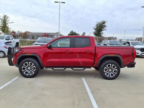 Used 2024 GMC Canyon AT4 w/ AT4 Premium Package image 8