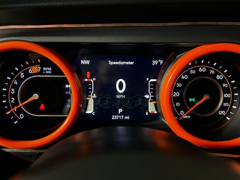 Used 2023 Jeep Wrangler Sport S image 16