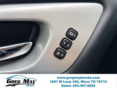 Used 2019 Nissan Pathfinder SL AWD/4WD image 25