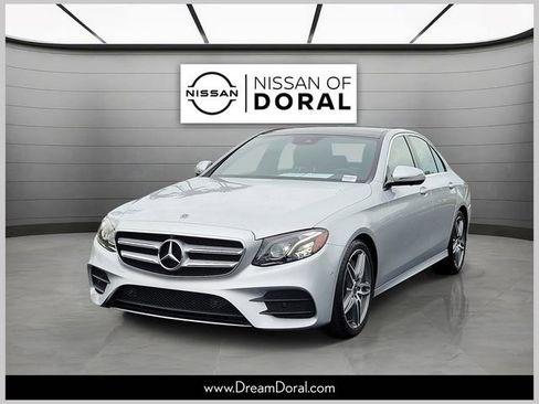 Used 2019 Mercedes-Benz E 300 image 1