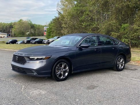 Used 2024 Honda Accord EX image 1