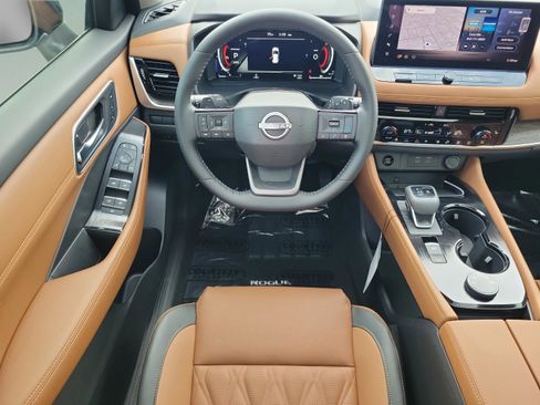 New 2026 Nissan Rogue Platinum image 13