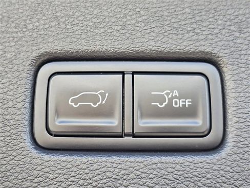 Certified 2025 Kia Telluride S image 16