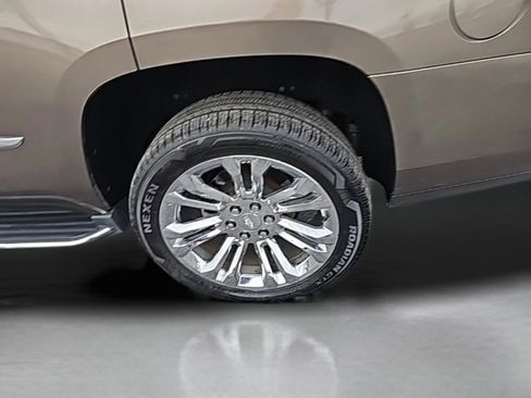 Used 2016 Cadillac Escalade Luxury image 15