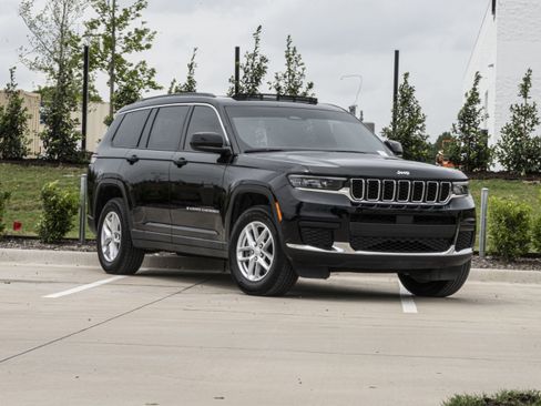Used 2024 Jeep Grand Cherokee L Laredo w/ Luxury Tech Group I image 2
