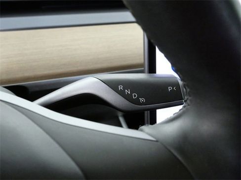 Used 2018 Tesla Model 3 Long Range image 26