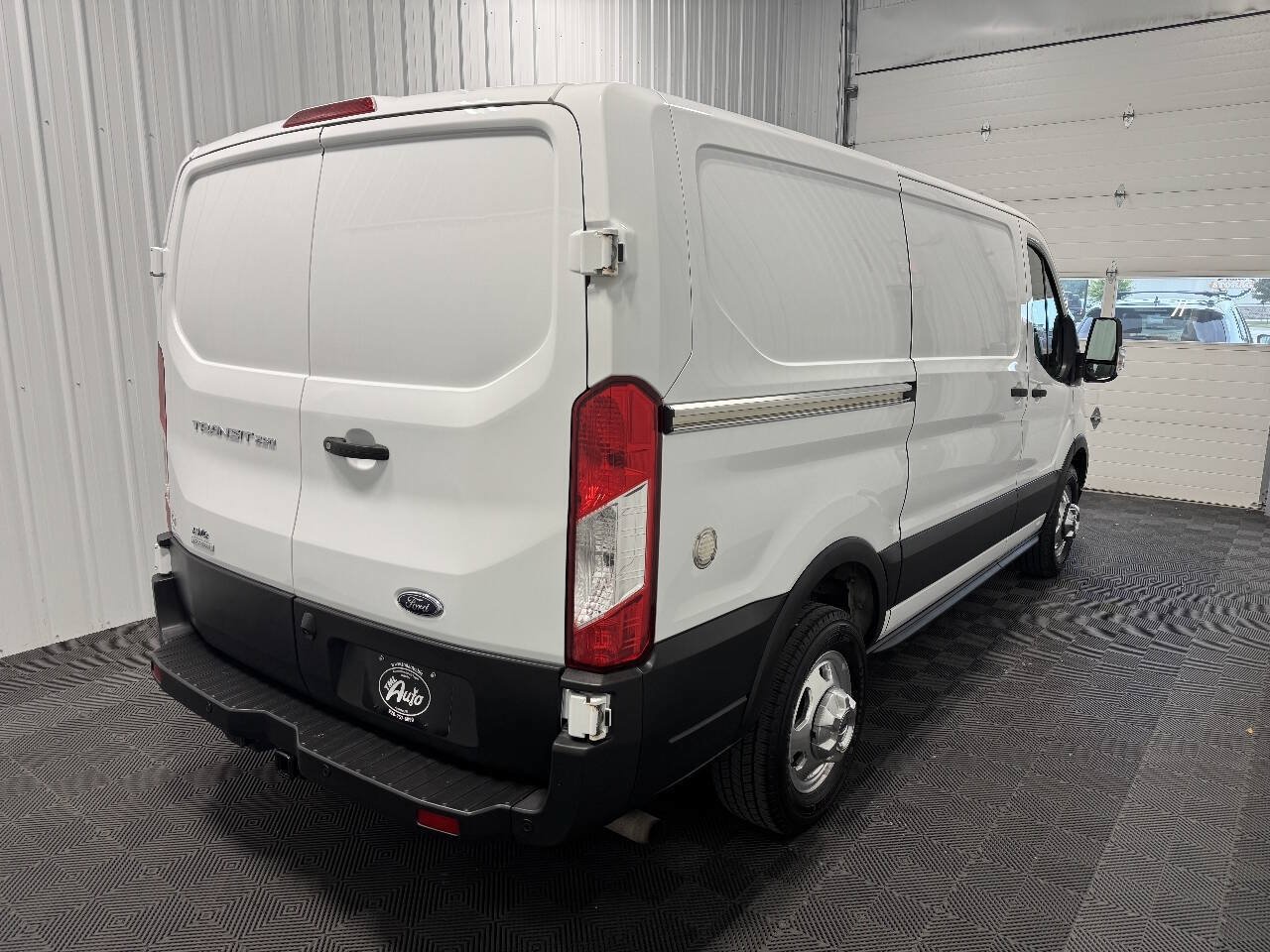 Used 2021 Ford Transit 250 Low Roof AWD image 3