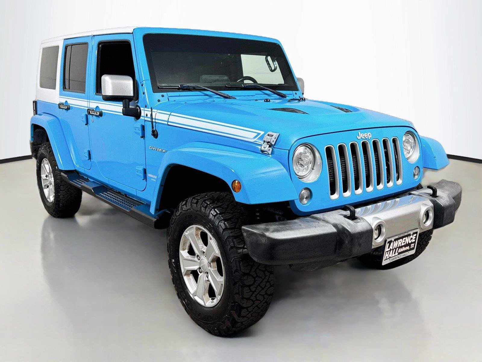 Used 2017 Jeep Wrangler Unlimited Sahara w/ Quick Order Package 24E Chief AWD/4WD image 3