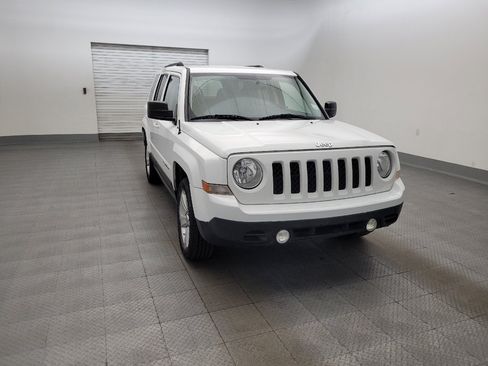 Used 2014 Jeep Patriot Latitude AWD/4WD image 13