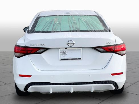 Used 2022 Nissan Sentra SV FWD image 5