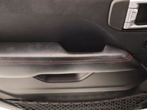 Used 2018 Jeep Wrangler Unlimited Rubicon image 14