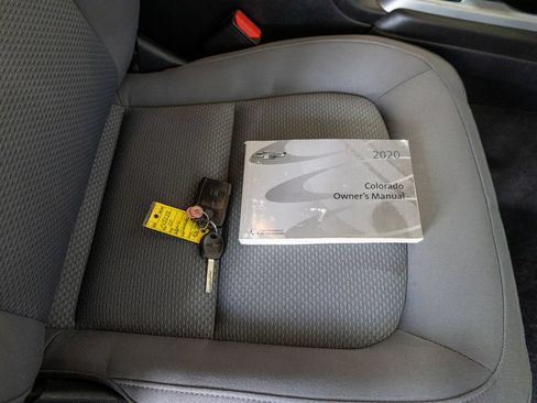 Used 2020 Chevrolet Colorado LT w/ Safety Package RWD image 27