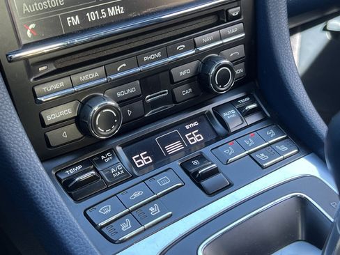 Used 2014 Porsche Boxster S image 22