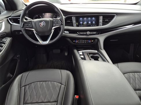 Used 2023 Buick Enclave Avenir w/ Avenir Technology Package image 17
