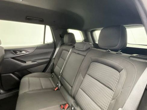 Used 2025 Chevrolet Equinox LT image 7